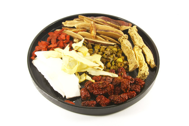 <a href=http://www.lingshentang.net/news_article?news_id=322>人参</a>